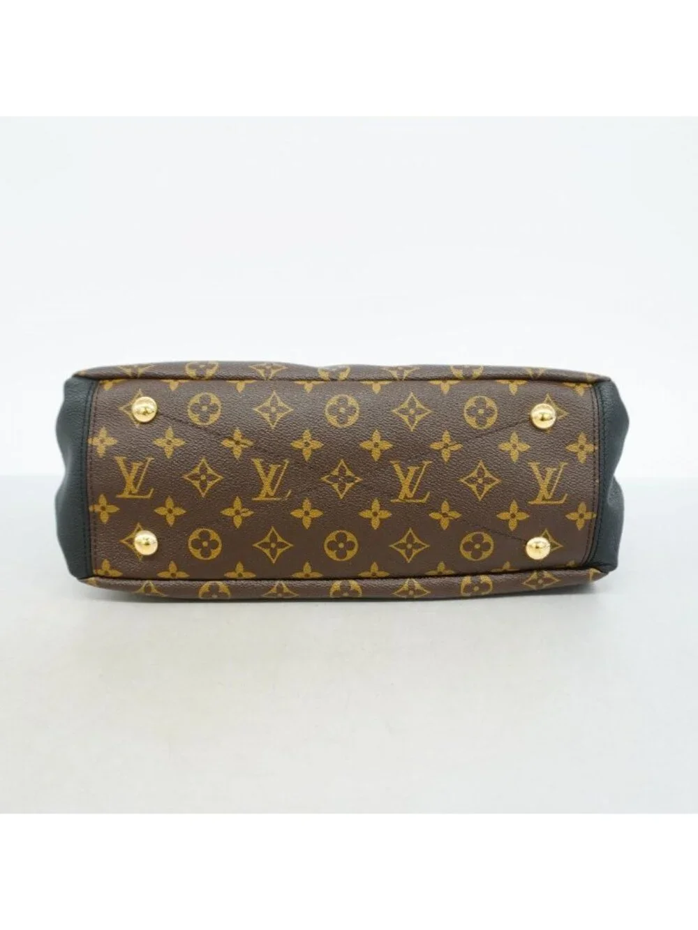 Louis Vuitton Handbag Monogram Pallas Noir